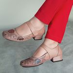 Sapato Boneca Retrô Em Couro cor Rosê detalhes artesanais esclusivo J.gean cod. DX0022