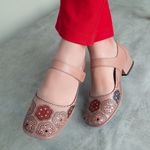 Sapato Boneca Retrô Em Couro cor Rosê detalhes artesanais esclusivo J.gean cod. DX0022