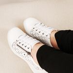 Tênis Feminino Joy em Couro Legítimo Branco J.Gean EU0045/01