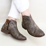 Bota Cano baixo Em Couro Legítimo cor Café Dual Comfort J.gean cod. FK0002