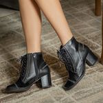 Bota Feminina Retrô De Couro Cor preto Exclusiva J.gean Cod. FM0007