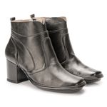 Bota Feminina New Pietra Salto Alto em Couro Preto J.gean 