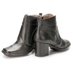 Bota Feminina New Pietra Salto Alto em Couro Preto J.gean 