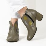 Bota Feminina New Pietra Salto Alto em Couro Militar J.gean 