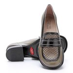 Sapato New Kelly em Couro cor Militar J.Gean 