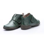 Bota Feminina em Couro cor olivia com velcro J.Gean
