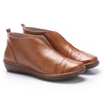Bota anabela baixa em Couro Conhaque J.gean.