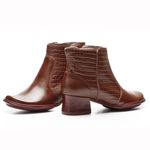 Bota Feminina New Kelly Salto Médio Em Couro Diva J.gean 
