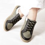 Tênis Feminino Barcelona em Couro Legítimo Cor Olive J.Gean GP0003