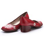 Sapato Retrô com Salto Grosso em Couro cor Carnet J.Gean 