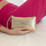 Bolsa de Mão necessaire Em Couro Ouro J.Gean