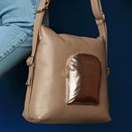 Mochila Feminina de Couro Legítimo cor Nude J.Gean 