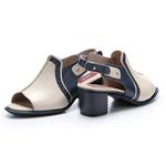 Sandália Feminina em Couro Cor Pérola J.gean 