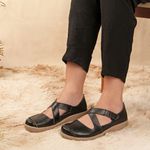 Sapatilha Feminina em Couro Preto J.Gean