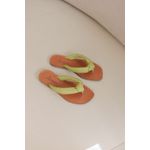 Chinelo Bia Oliva