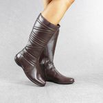 Bota Feminina Cano Médio Rasteira Couro Legítimo