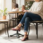 Sandália Feminina Antônia Com Detalhe Em Tachas