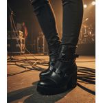 Coturno feminino tratorado salto alto couro legítimo cor preto com fivelas removíveis