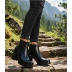 Bota feminina plataforma tratorada salto alto couro legítimo cor preta lisa