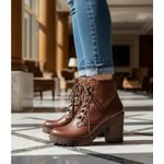 Coturno feminino tratorado salto alto couro legítimo cor chocolate