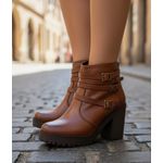 Bota feminina tratorada salto alto couro legítimo cor havana com enfeites laterais