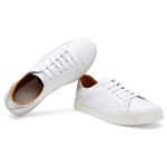 Tênis Feminino Slip On Couro Legítimo Pierrô - Branco com Detalhe Prata
