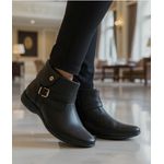 Bota Rasteira cano médio dobrável para curto couro legítimo cor preta 