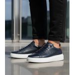 Tênis masculino em couro legítimo cor azul marinho super leve