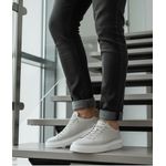 Tênis masculino em couro legítimo cor gelo super leve