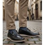 Mocassim masculino super confortável couro legítimo cor preto solado claro