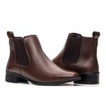 Bota Feminina em couro legítimo cor marrom escura lisa