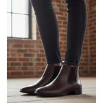 Bota Feminina em couro legítimo cor marrom escura lisa