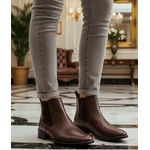 Bota Feminina em couro legítimo cor marrom escura lisa