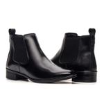 Bota Feminina em couro legítimo cor preta lisa