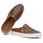 Mule Babuche feminino todo perfurado a laser couro legítimo cor pecan