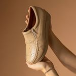 Mocassim feminino ortopédico com zíper couro legítimo cor nude