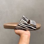 Sandália Papete Alice Zebra