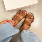 Sandália Papete Malu Caramelo