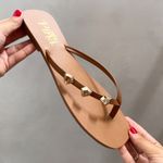 Rasteira Paola Caramelo Couro