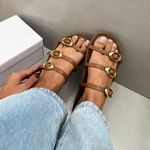 Sandália Papete Couro Dani Caramelo