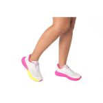 Tênis Feminino de Academia Branco Cadarço Solado Colorida Actvitta