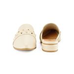 Sapatilha Mule Feminino Bico Saltinho Baixo Tachinhas Bege Clarinho Mississipi