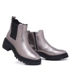 Bota Coturno Chelsea Couro Metalizado Ônix
