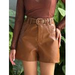 Shorts Carline Couro Fake com Cinto CARAMELO
