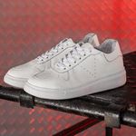 Tênis Sneakers Feminino Em Couro Letigimo Vittal - T200-BCO