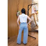 Blusa Shirley Branca | Crepe Seda com Botões Frontais – Elegância e Versatilidade do P ao GG