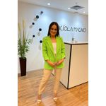 Max Blazer Clara em Crepe Alfaiataria Verde Lima | Estrutura Clássica com Toque de Modernidade do P ao G