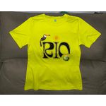 T-SHIRT COM APLICAÇOES