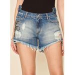 SHORT JEANS COM BORDADO