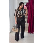 Camisa Crepe Listras - PRETA